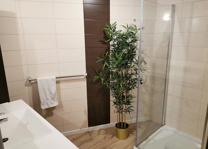 Trendy 2 Bedroom With Private Terrace&parking Apartman